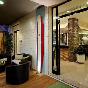 2* Hotel Hawaii