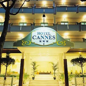 Cannes - In Pieno Centro Riccione